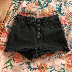 Madewell Black high-waisted Button Up Shorts